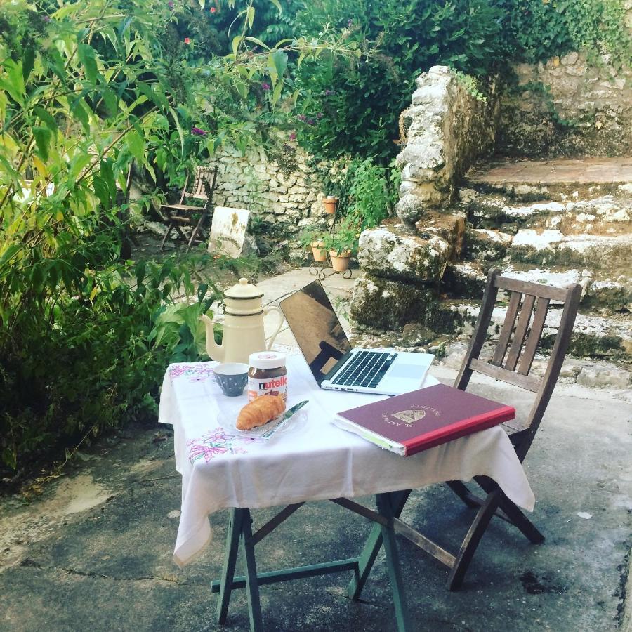 Les Galineaux Villa La Roquille Bagian luar foto